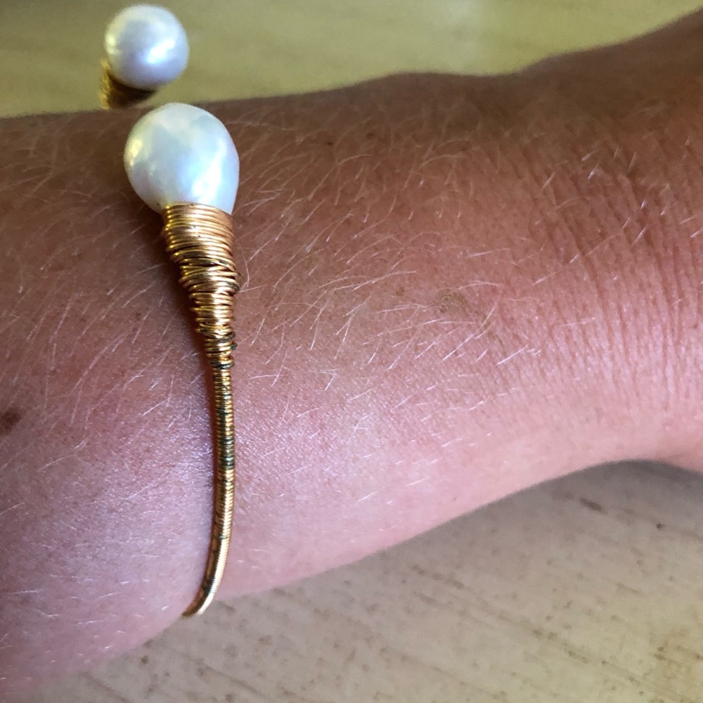 Gold Wire-Wrapped Pearl Cuff Bracelet - Elegant White Pearl